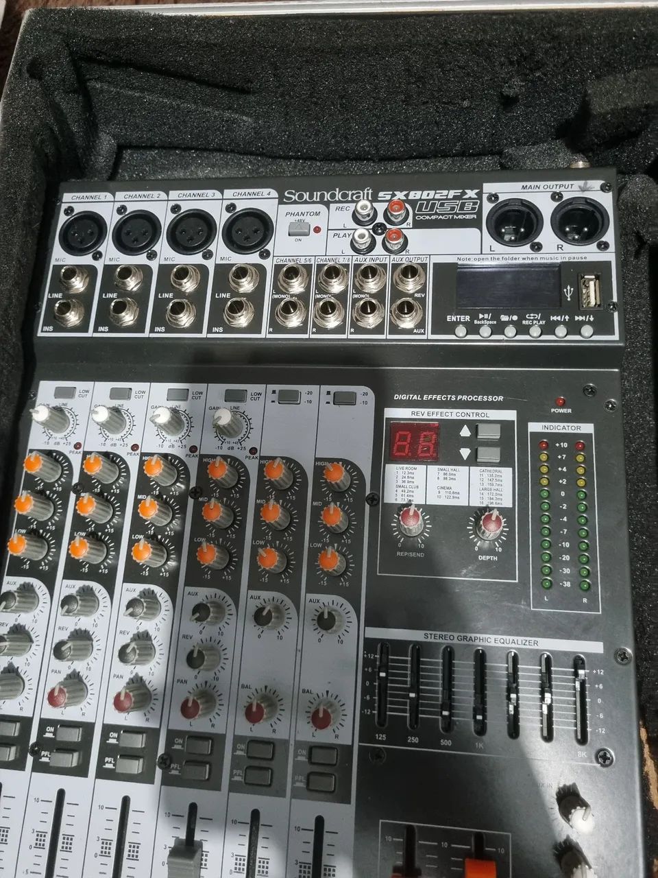 Mesa de Som Soundcraft SX202FX - Perfeita para suas mixagens! - Foto 3