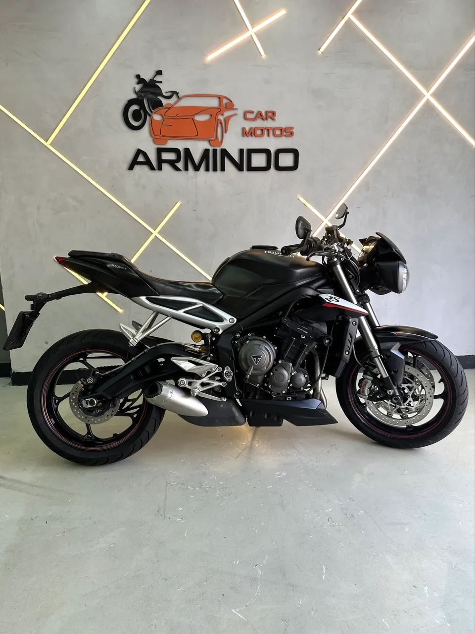 Triumph street Triple 765 RS - Ano 2019 - 28 mil km  - Foto 2