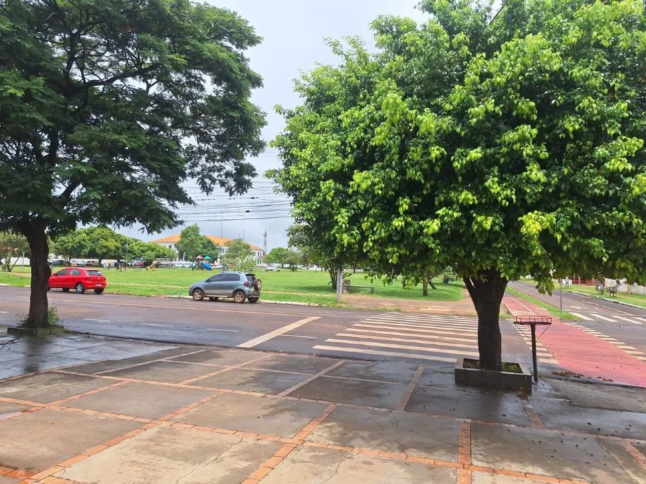 Casa Térrea à venda, 1 quarto, 3 suítes, Centro - Ponta Porã/MS - Foto 2