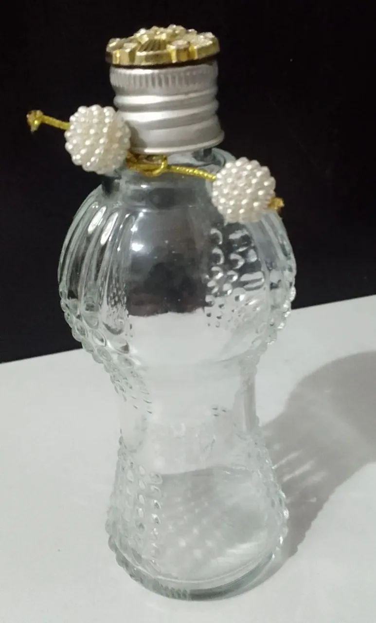 Vidro vazio de perfume