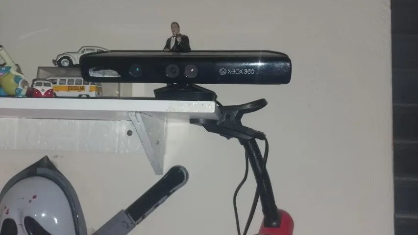 Xbox 360 Super slim 4gb+kinect+2 controles - Foto 5
