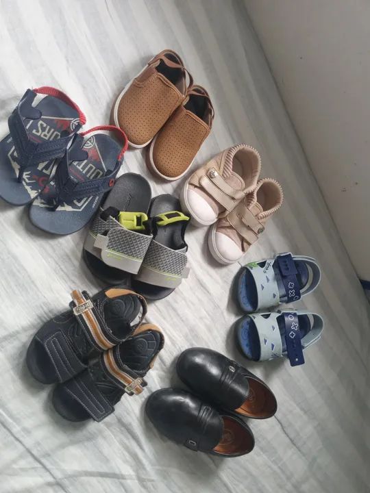 Lote de Sapatos para Bebê - Tamanhos Variados