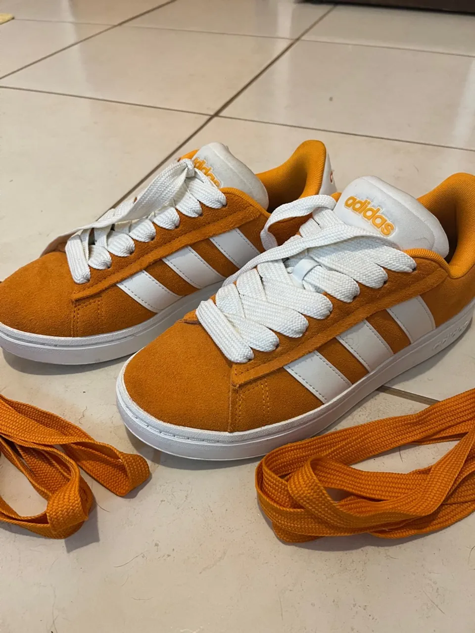 Tênis Adidas Grand Court Alpha