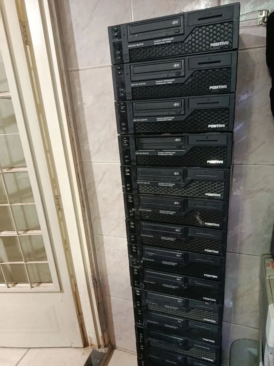 Computador CPU core i3 quarta geração 8gb HD de 1tb windows 10  - Foto 2