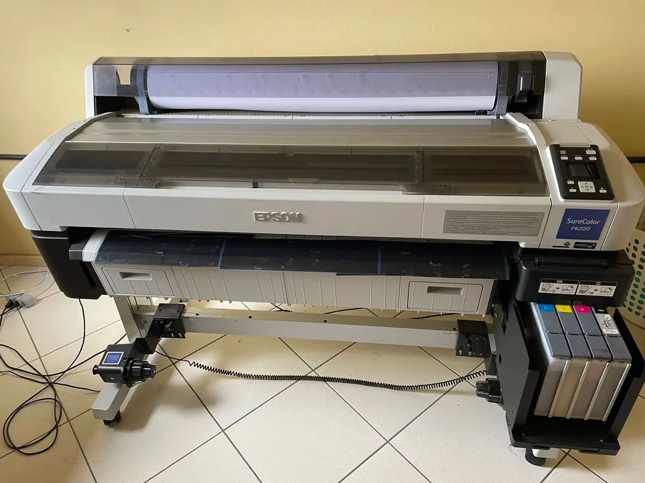 Impressora Epson  SureColor F6200 sublimação - Foto 2