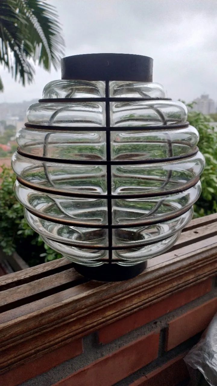 Antigo Lustre Em Ferro Vidro Soprado