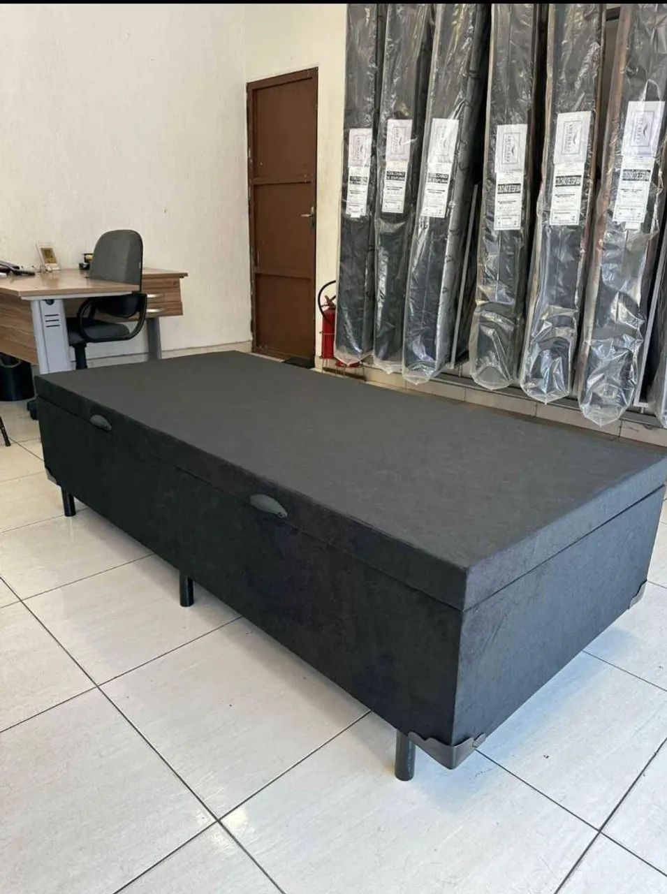 Cama Box com Baú -  Espaço extra para organização! - Foto 2