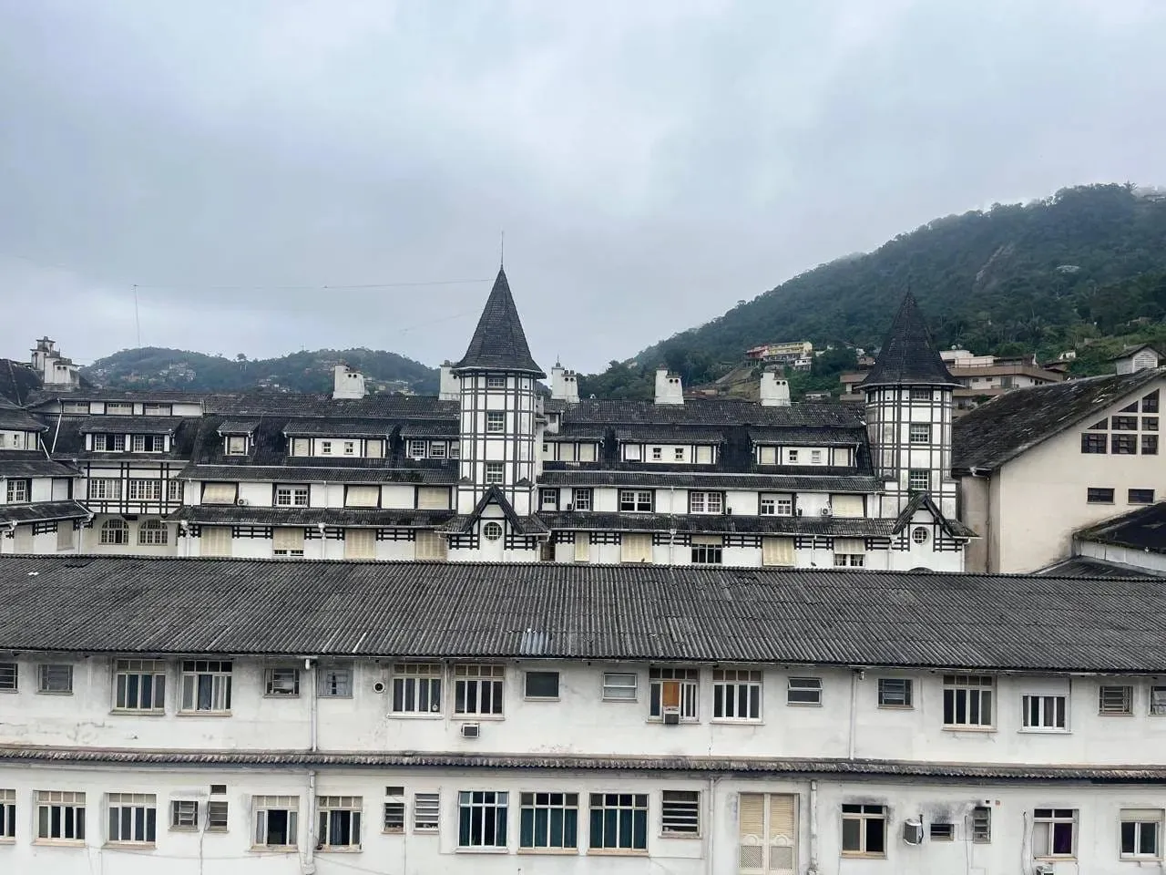 Apartamento à venda, Quitandinha, Petrópolis, RJ