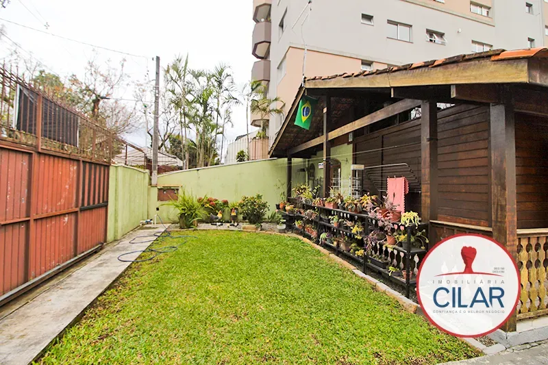 Imobiliária Cilar Vende Terreno no Água Verde com 715m², Ref. 100436.001 - CILAR