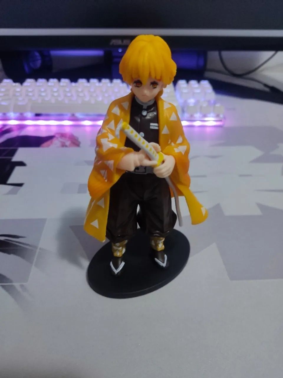 Action Figure Zenitsu Agatsuma Demon Slayer - Foto 2