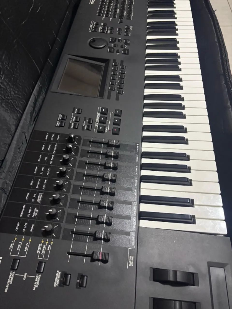 Yamaha Motif xf6