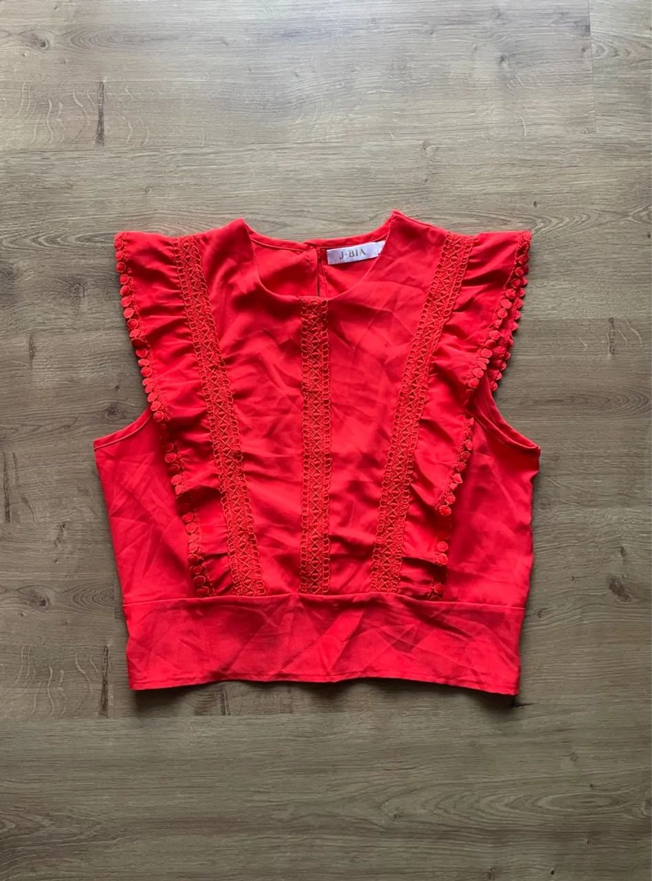 Cropped tam P sem mangas vermelho da J Bia