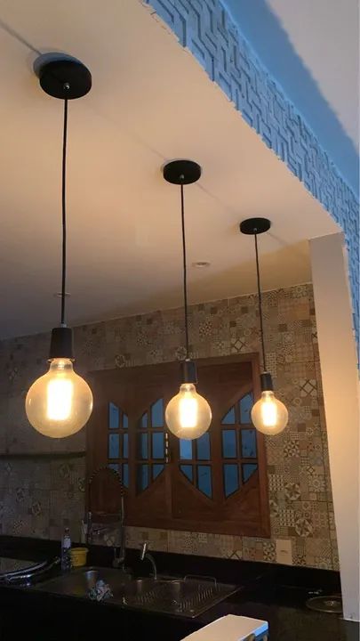Lustre + 5 Pendentes de Iluminação + Lâmpadas