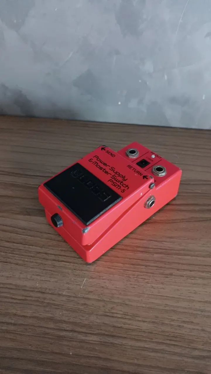 Pedal Boss PSM-5 Power Supply & Master Switch - Usado - Foto 3
