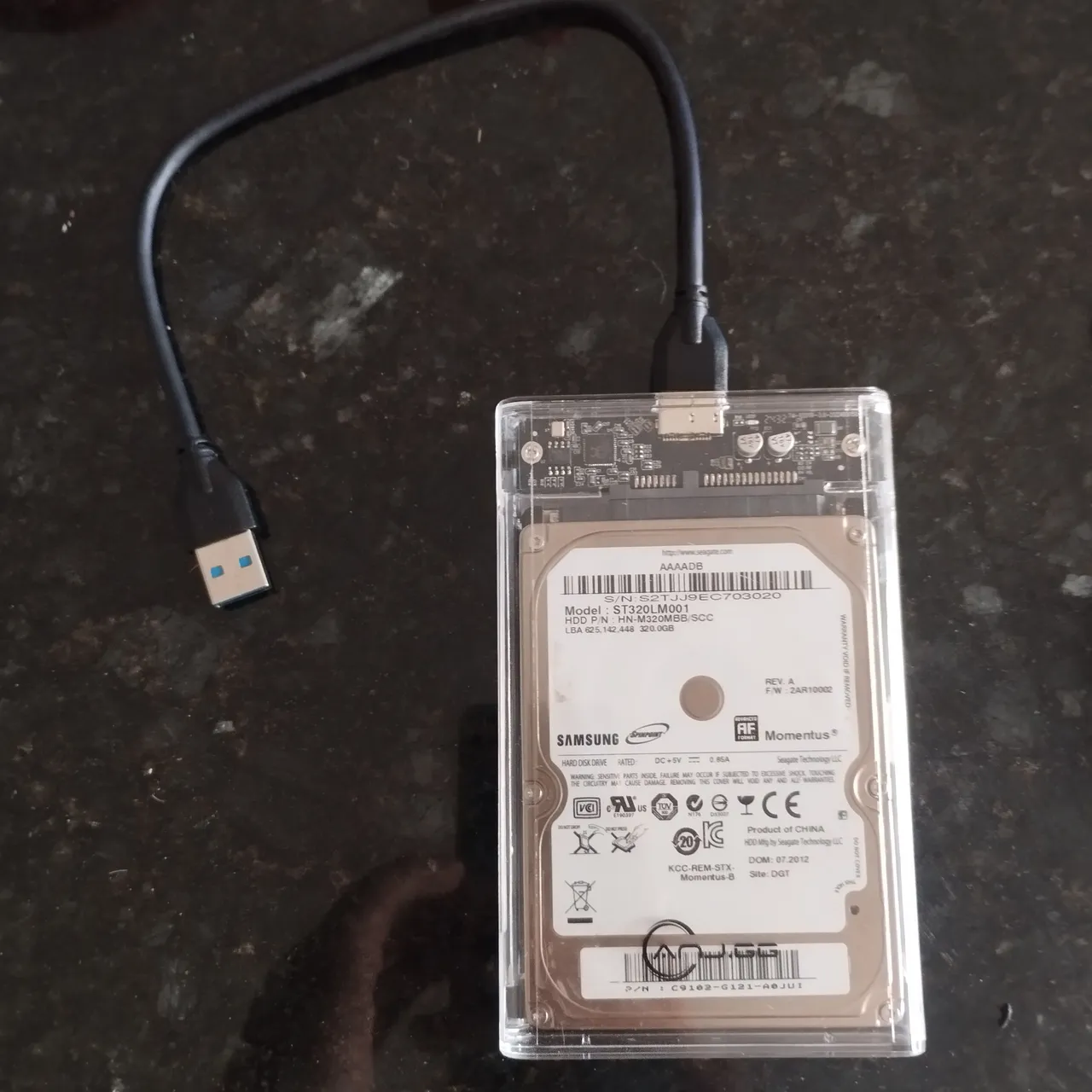 1 HD Externo 320GB e duas capas protetora, posso mandar com jogos de Xbox ou PS2