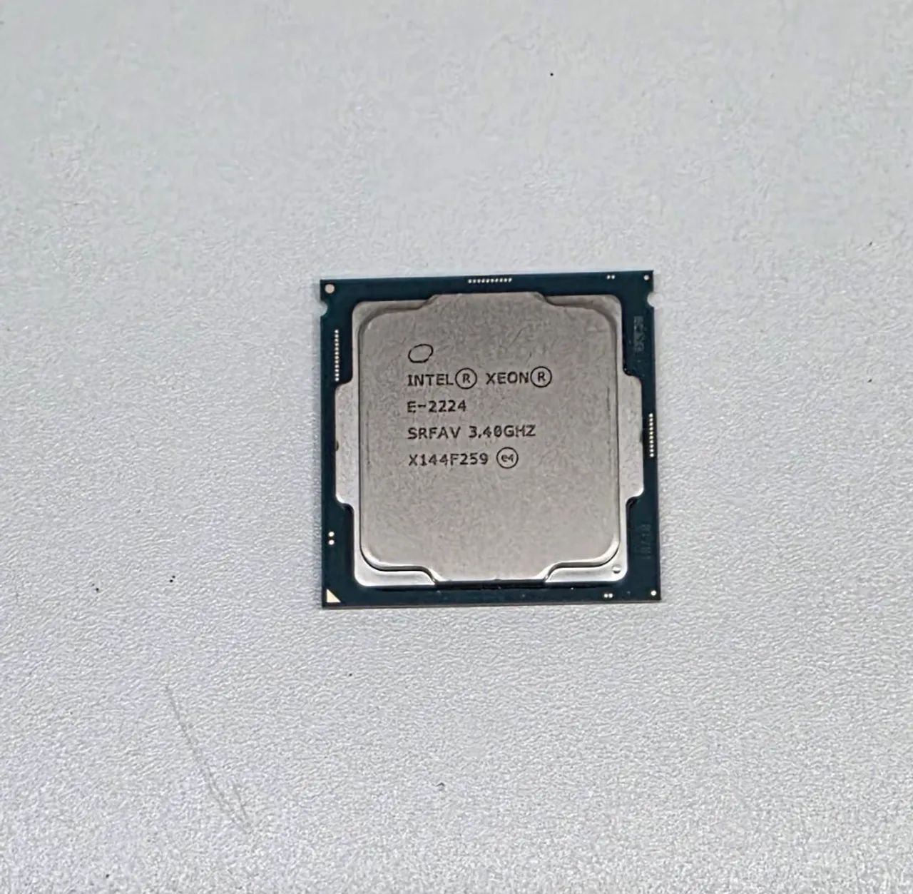 Processador Xeon E-2224 3.40GHZ