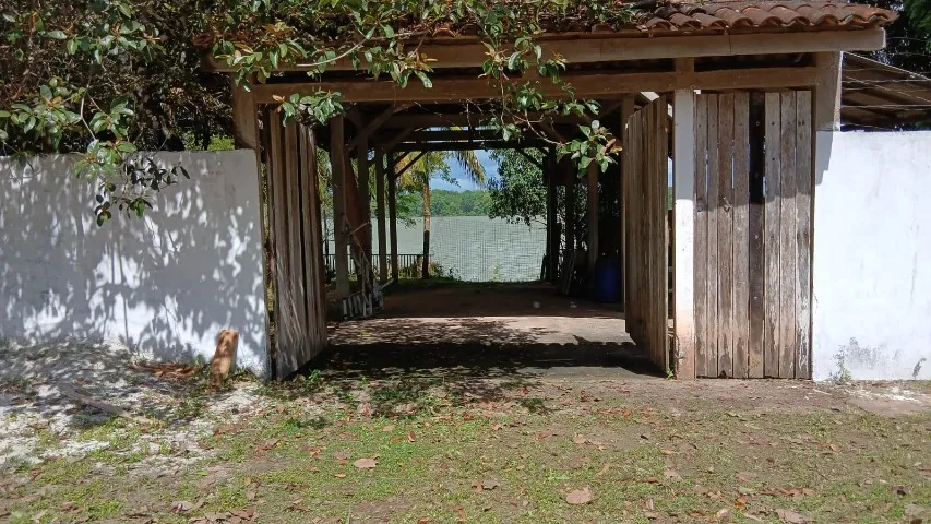 SITIO COM MARINA MEDINDO 16 HECTARES