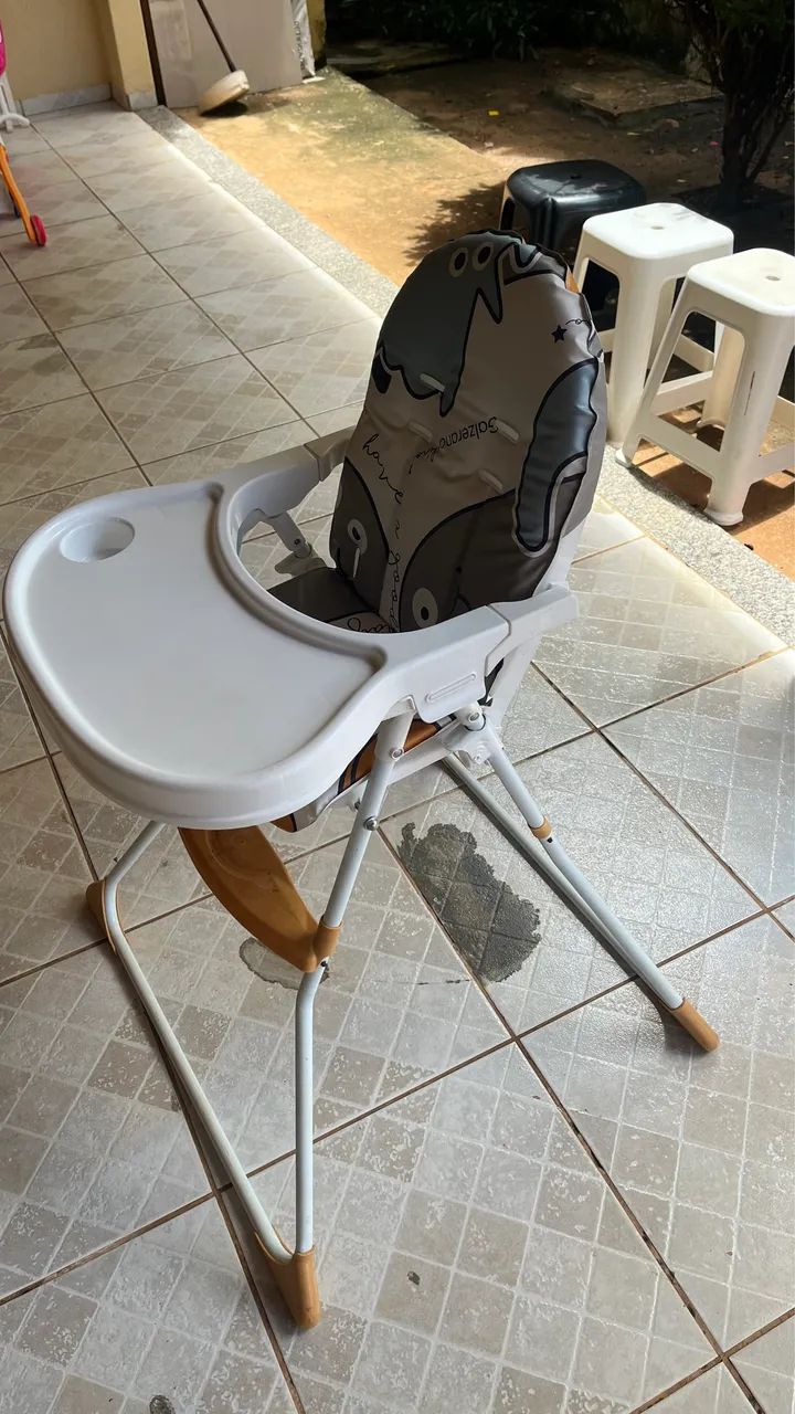 Cadeira de alimentação 