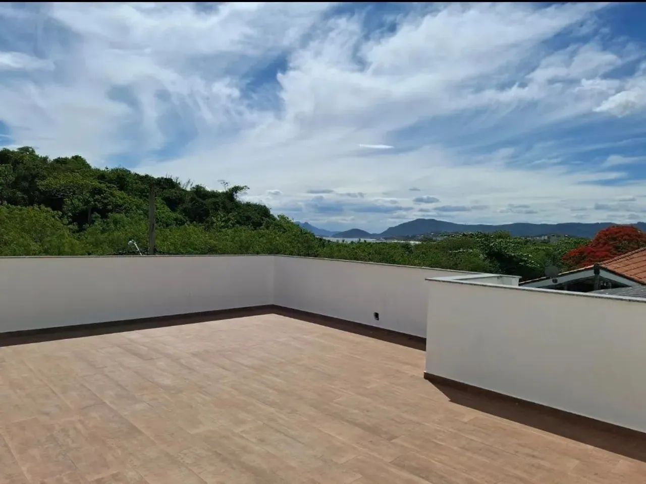 Linda casa à venda quadra da praia em Itaipu - Foto 5