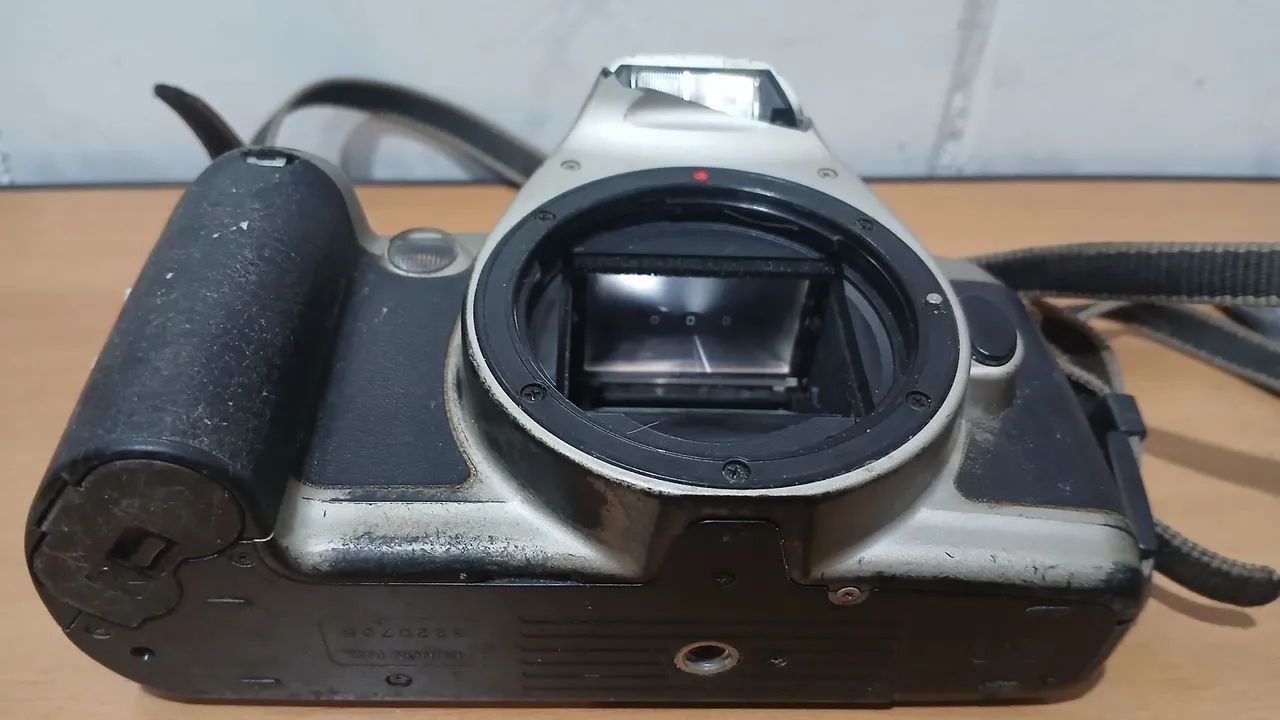 Canon Analógica EOS 500N Leia - Foto 3