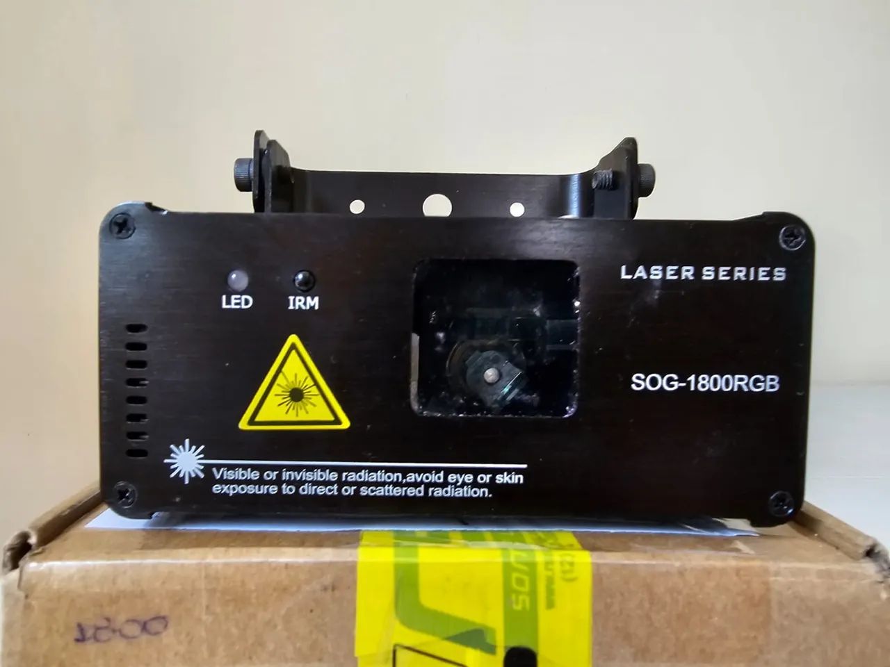 Iluminador de Palco Laser com Controle Remoto - Foto 2