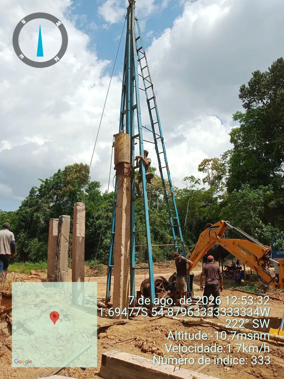 Bate estaca e construções de pontes 