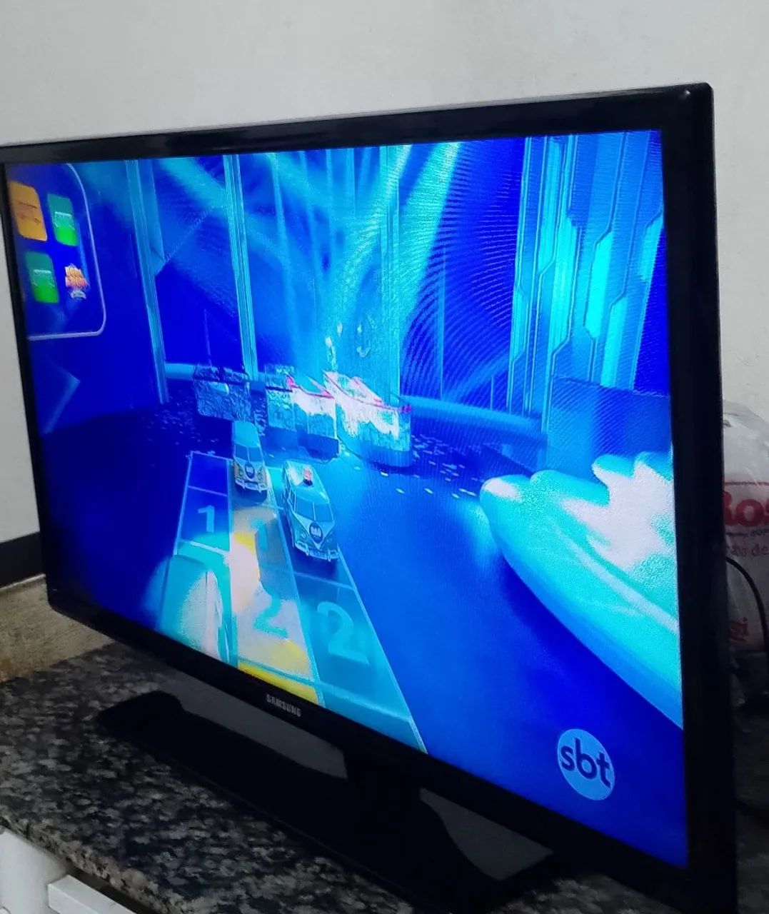 TV Samsung 32 polegadas LED, em perfeito estado tudo funcionando perfeitamente valor. 500, - Foto 2