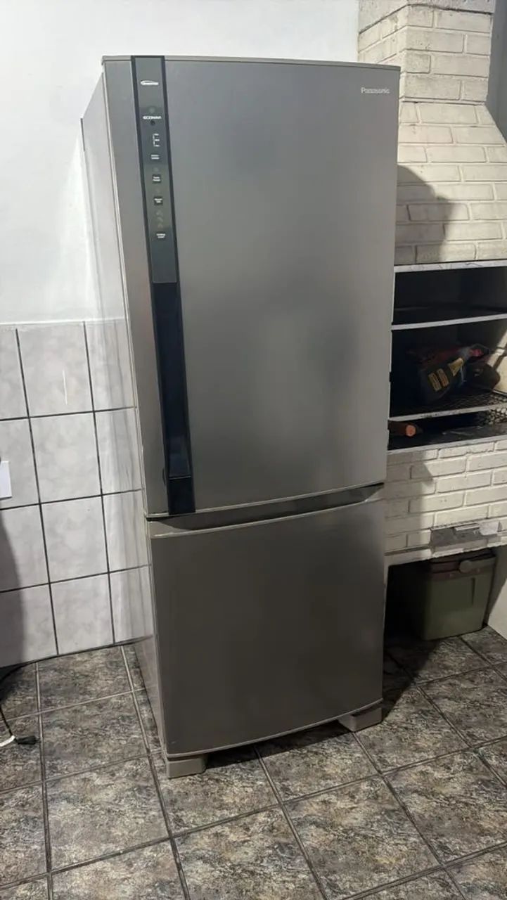 Geladeira com freezer invertido  - Foto 3