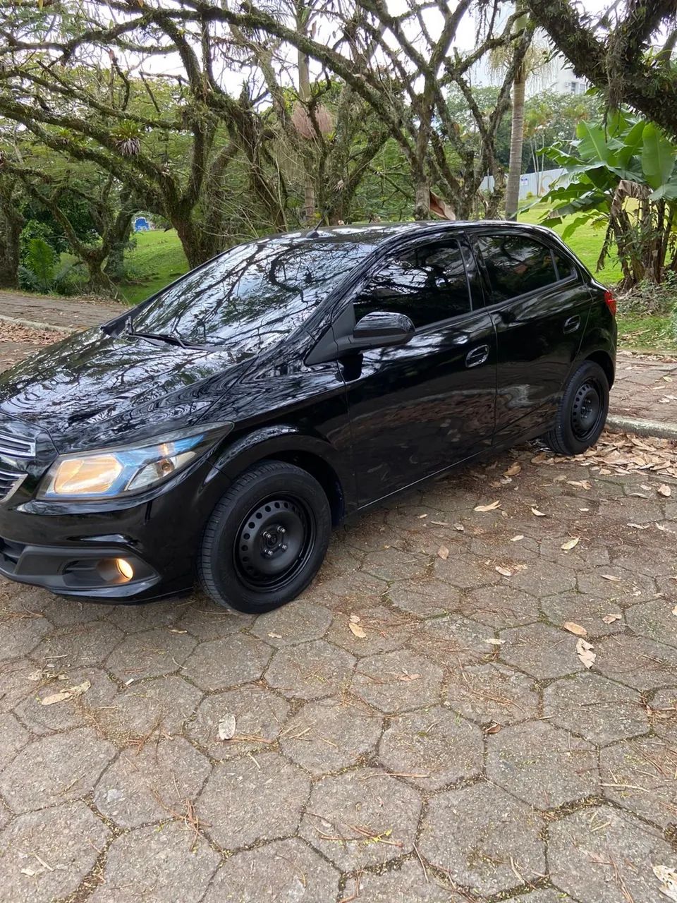 Chevrolet Onix Hatch LT 1.4 8V Flex Power Mec. 4P 2015