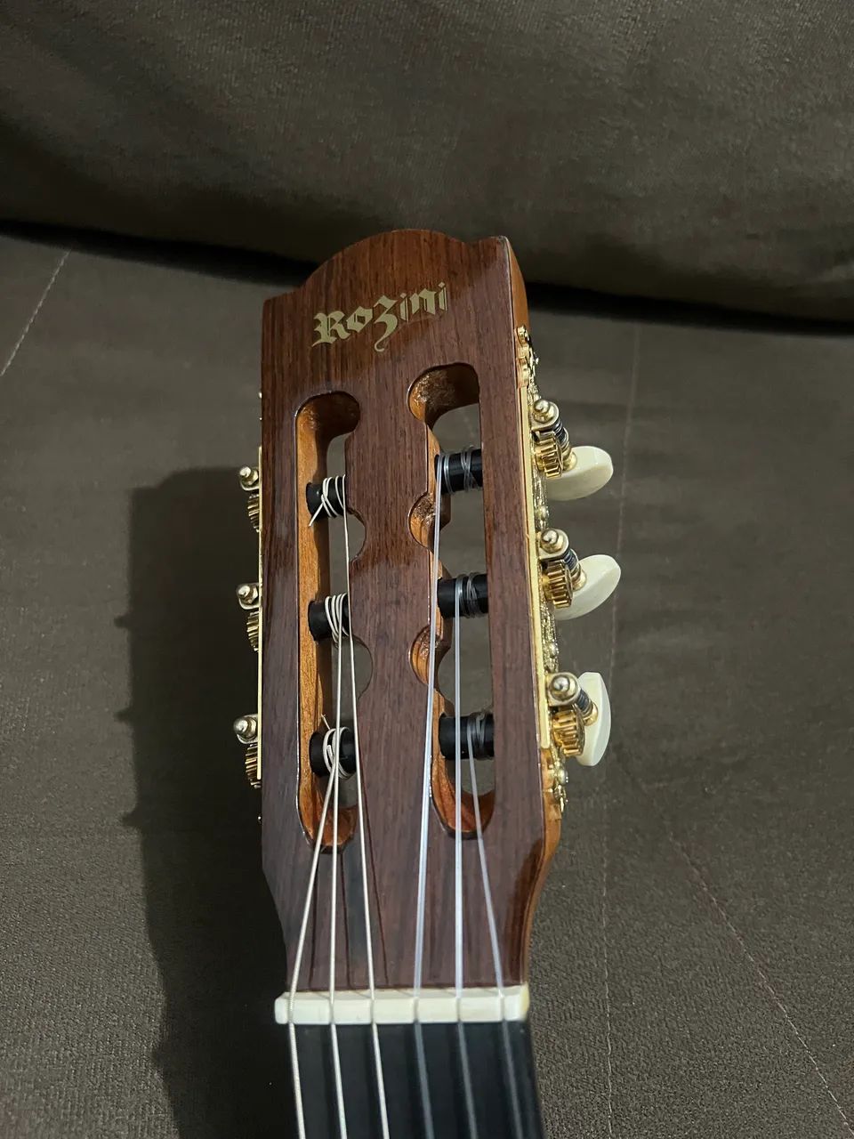 Vendo violão Rozini nylon - Foto 5