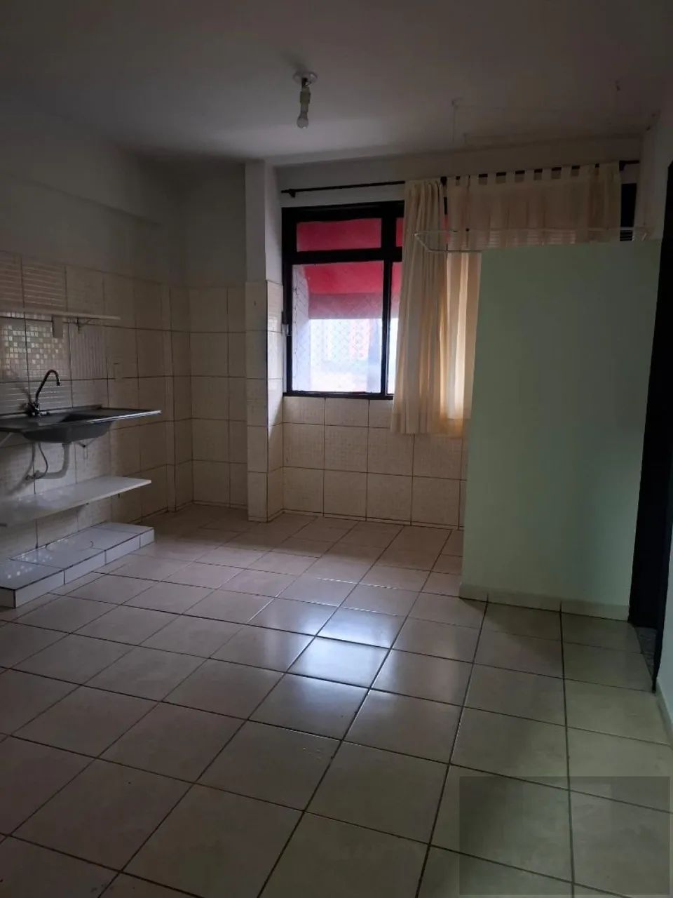 KITNET DE 1 QUARTO, NA AV. 85, AP. 204,