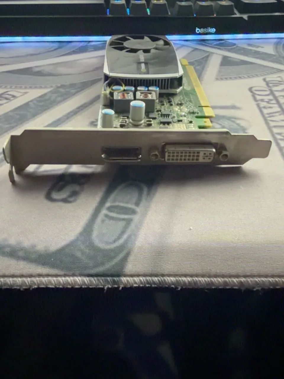 Placa de Vídeo NVIDIA Quadro 600 1GB DDR3 128 Bits - Foto 2