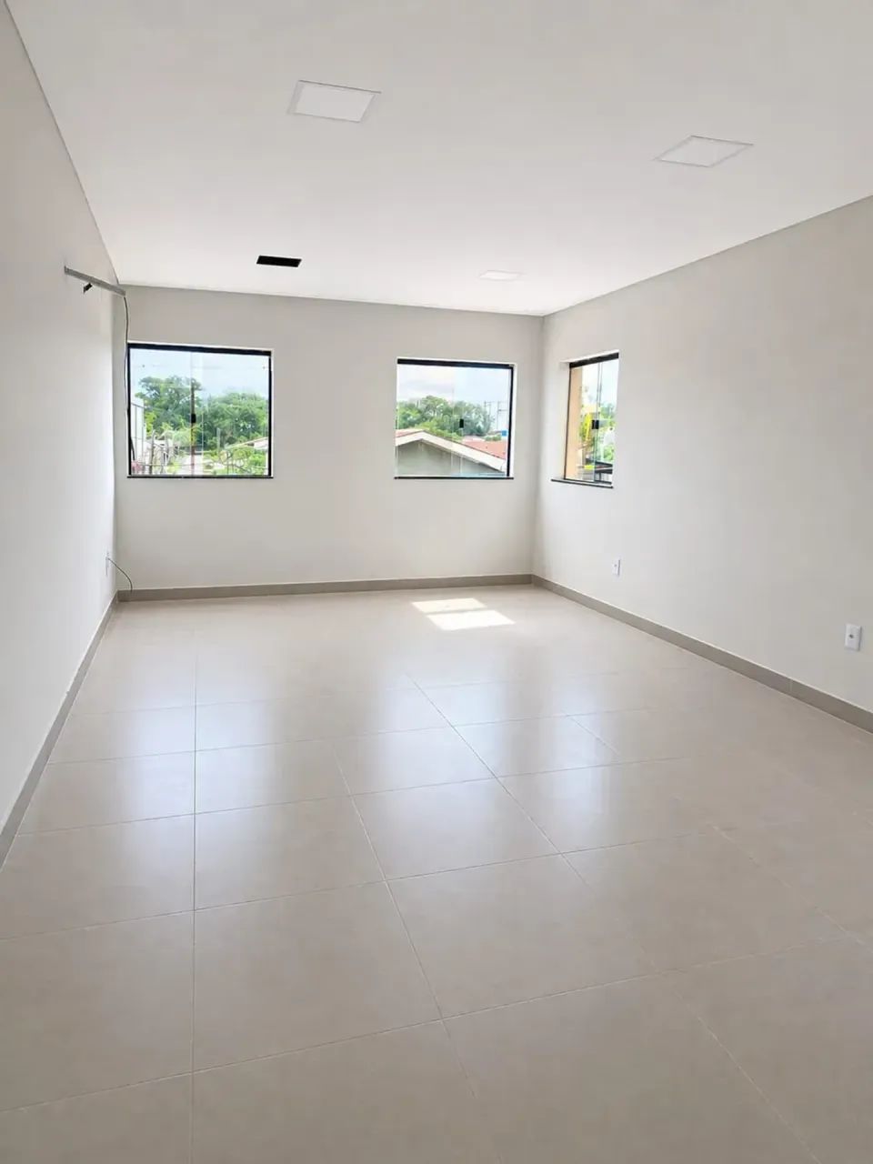 Sala comercial para escritório na Augusto Montenegro de 24 a 39 m²