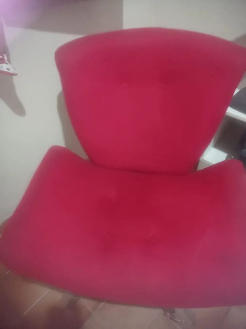 Fauteuil vermelho moderno 