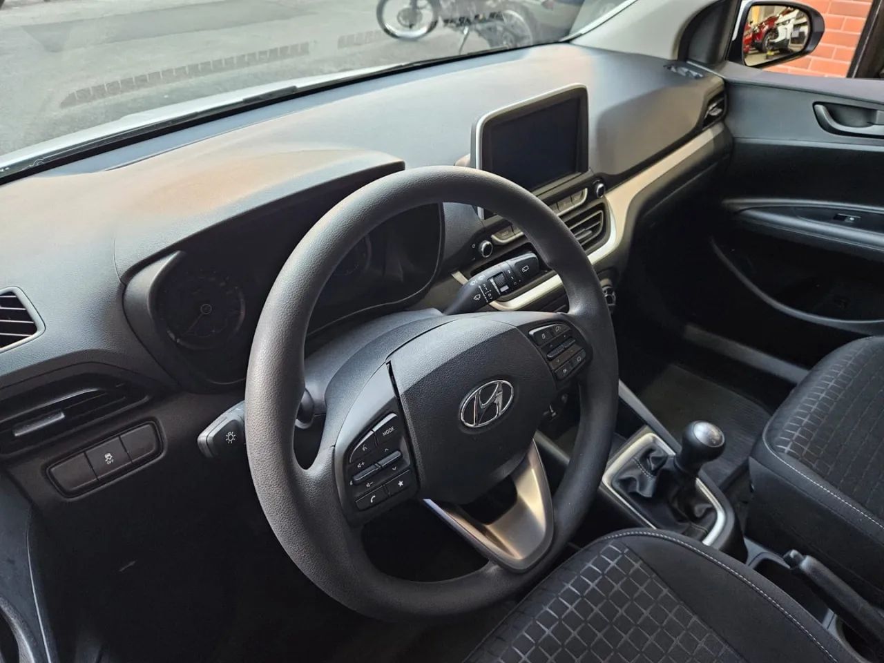 Hyundai HB20 Comfort 1.0 Flex 12V Mec., foto 5 de 8