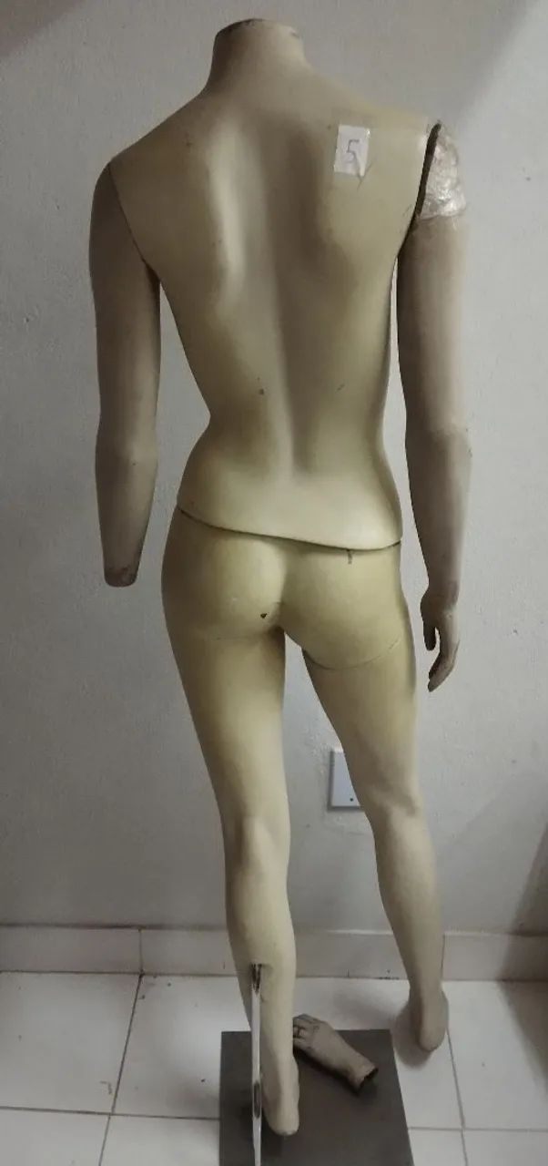 Manequim Feminino de Fibra  - Foto 2