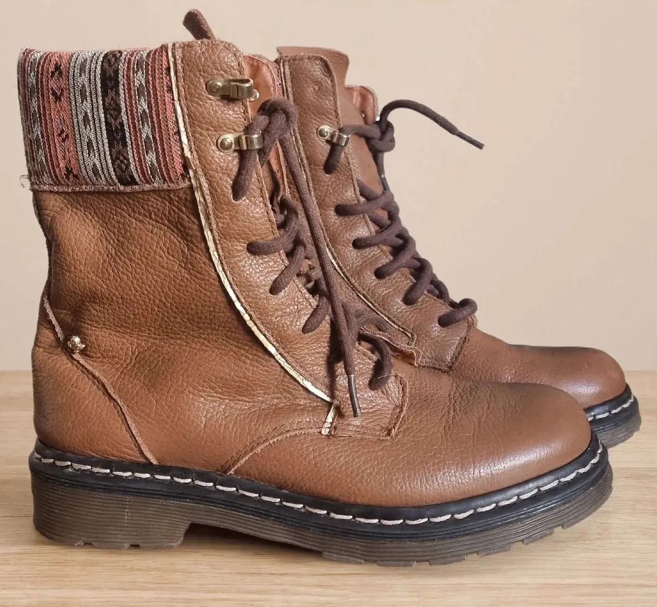 Bota coturno couro legítimo marrom