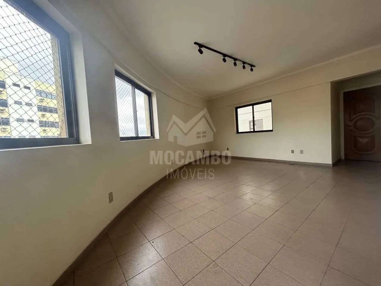 Apartamento : / Residencial / Centro - Foto 2