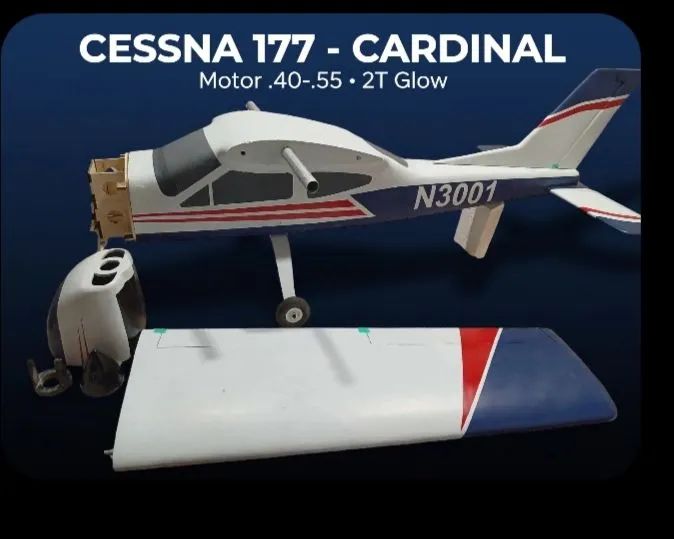  Cessna 177 Cardinal  - Foto 2