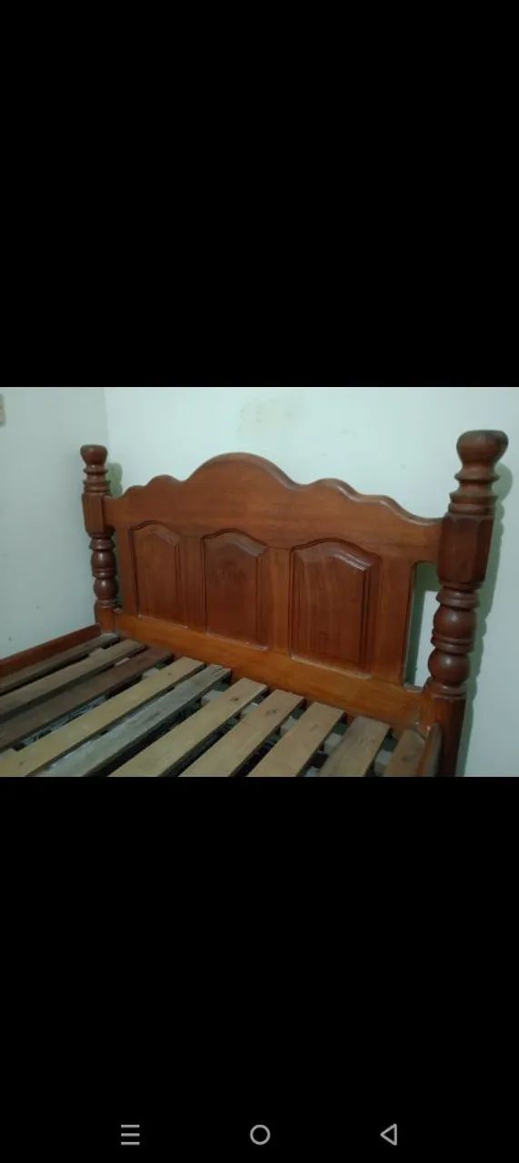 Vendo cama de casal de madeira  - Foto 3