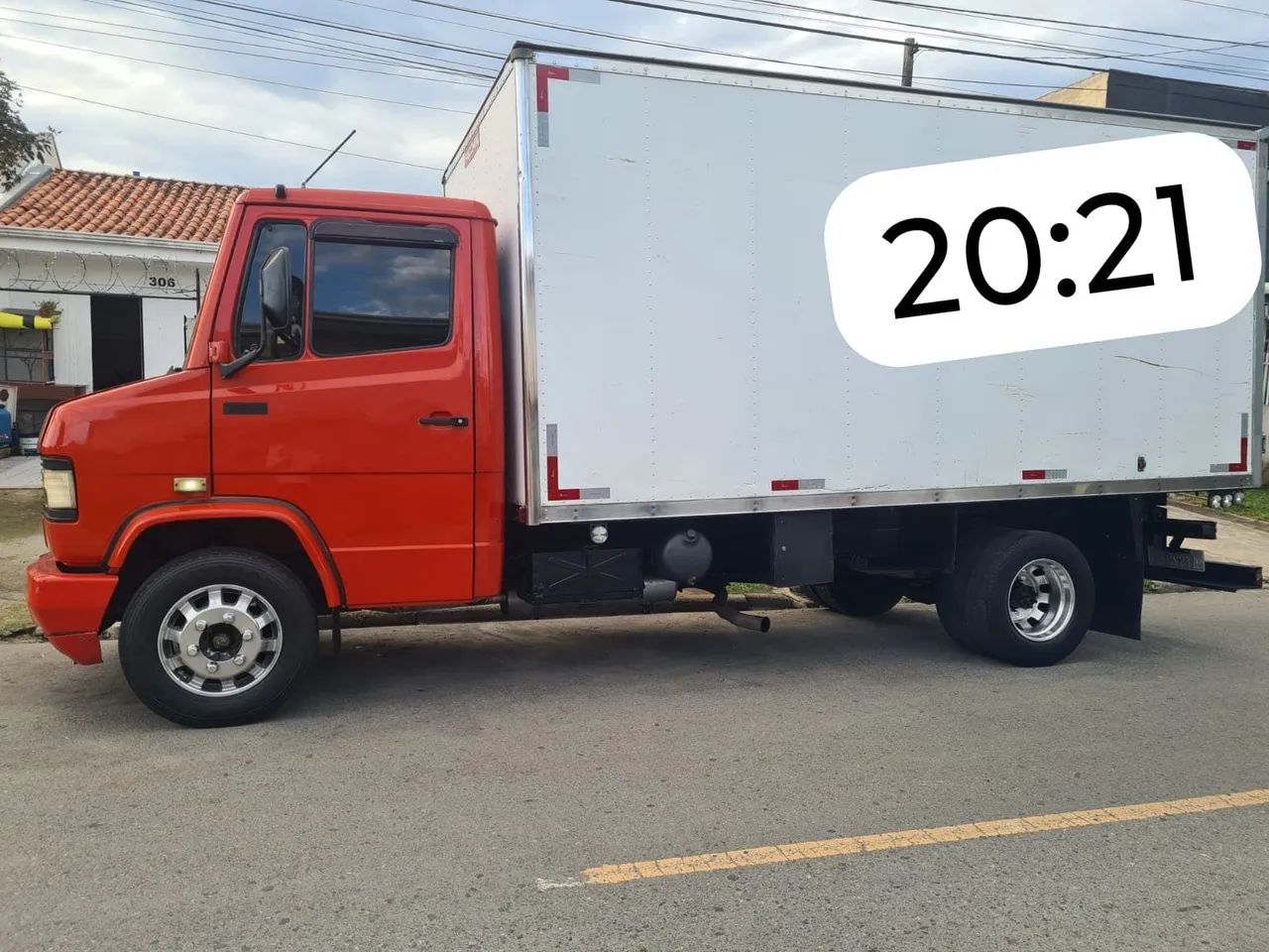 MB 709  - Foto 3