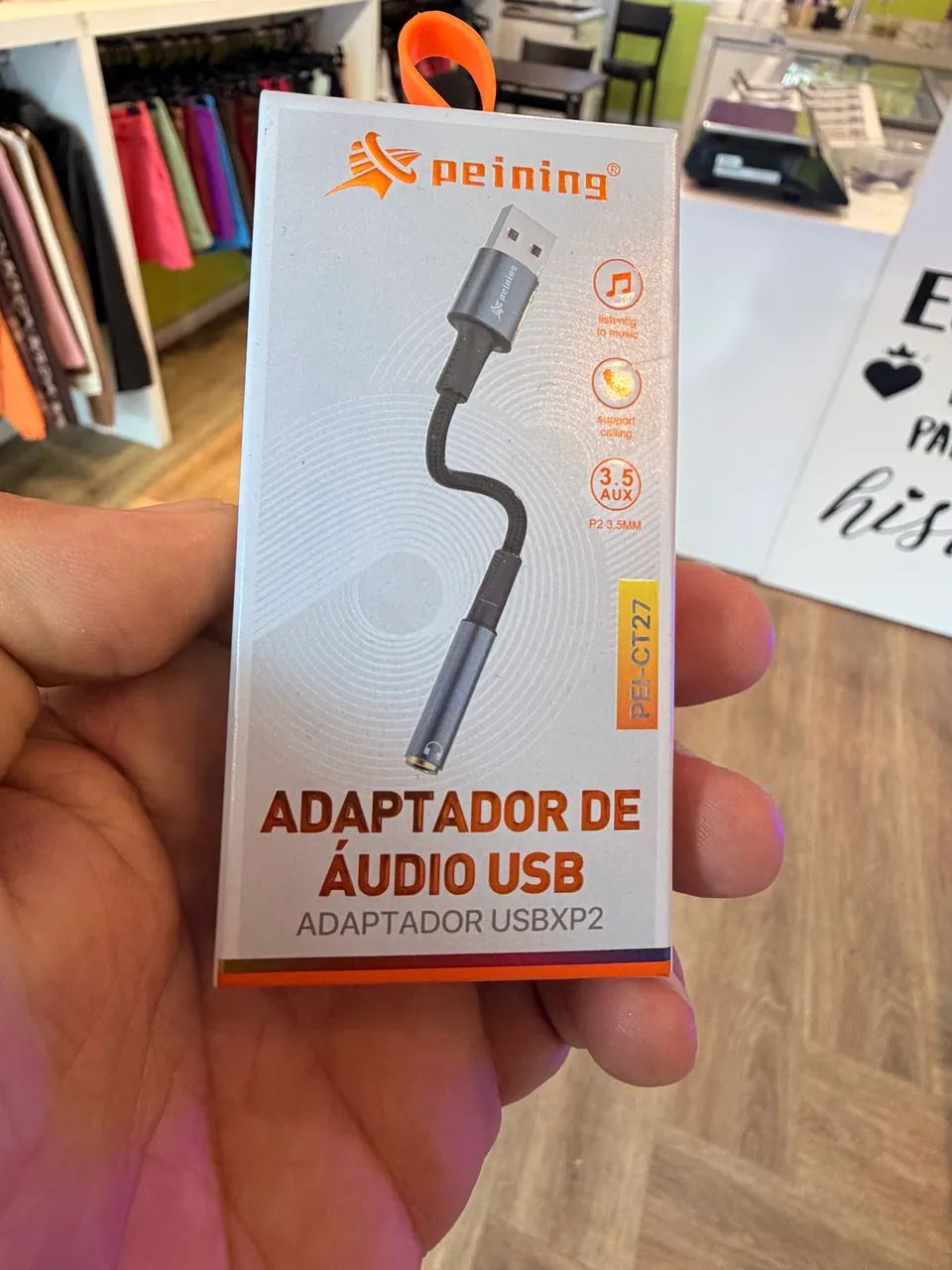 Adaptador de áudio - USB/ P2