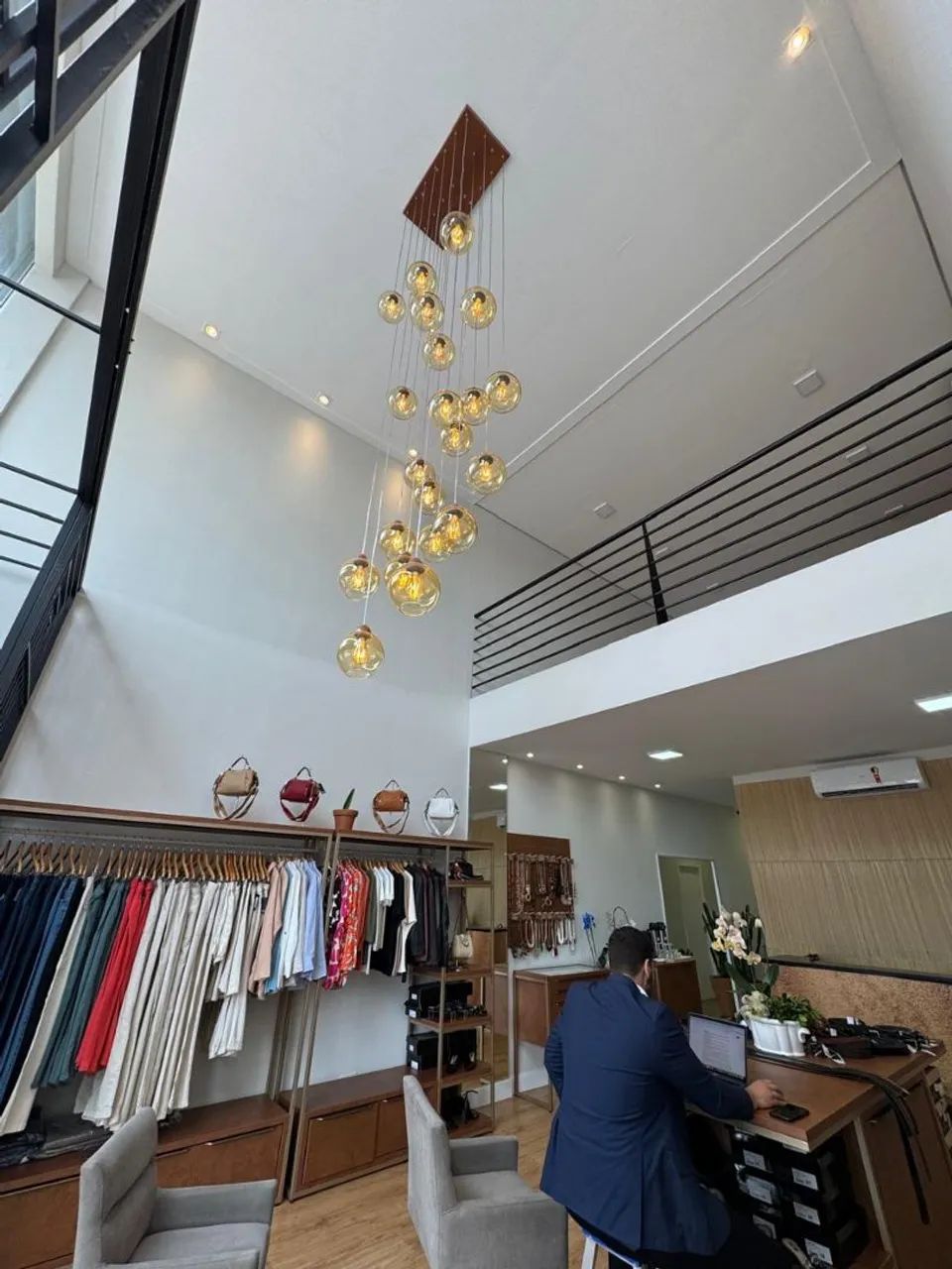 Vende-se lustre de design exclusivo  - Foto 2