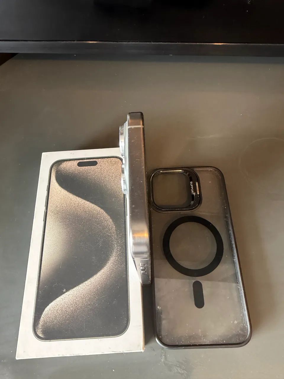 iPhone 15 pro Max  - Foto 2