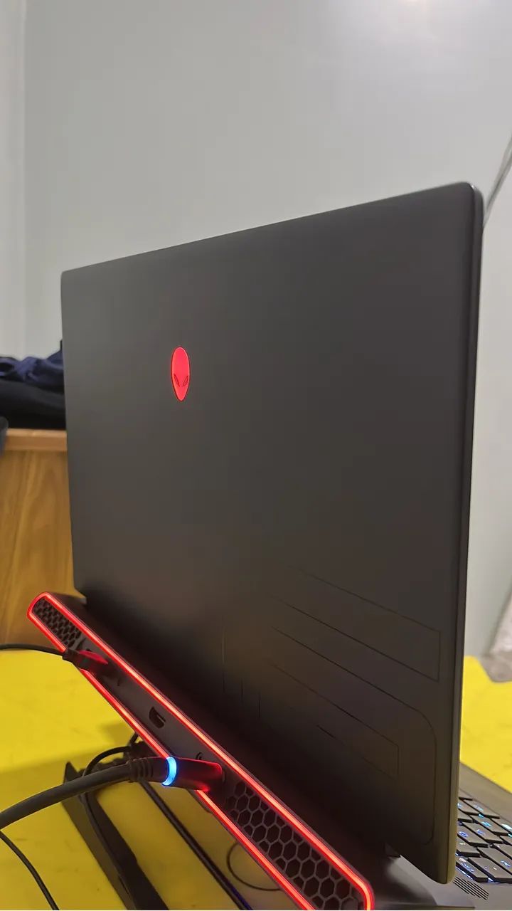 Notebook Gamer AlienWare  - Foto 2