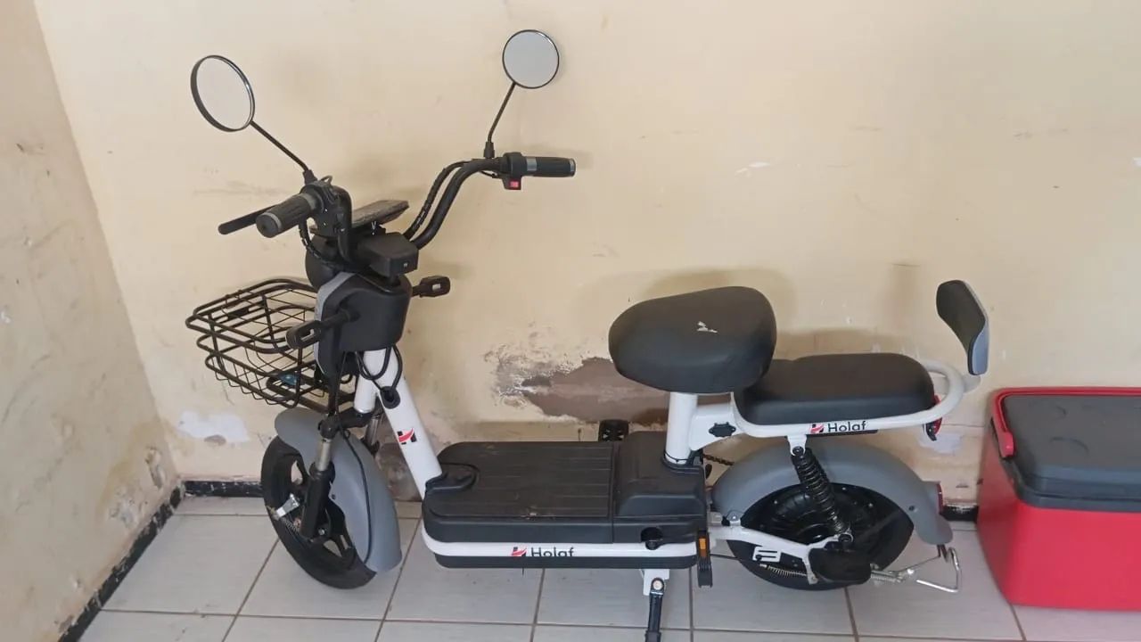 Moto scooter eletrônica 