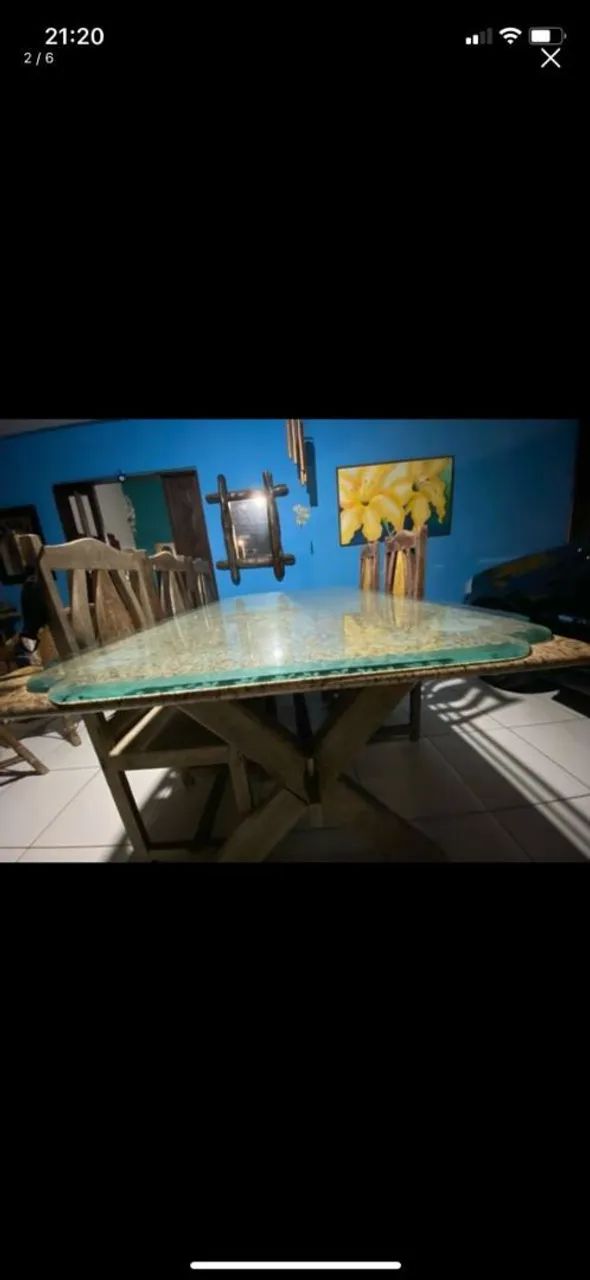 Mesa rústica, com pedra de mármore 