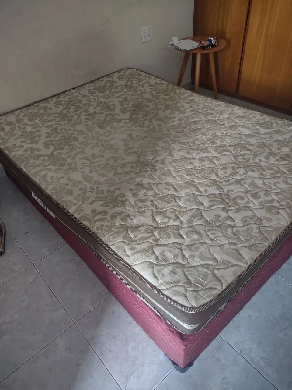 Cama box casal + colchão 
