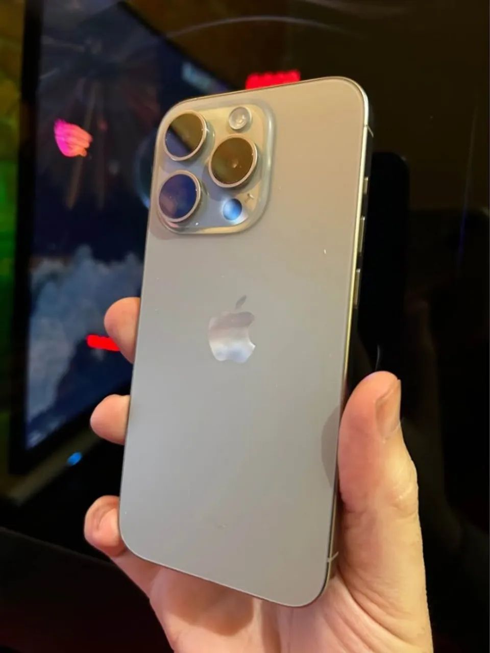 iPhone 15 PRO TITANIO