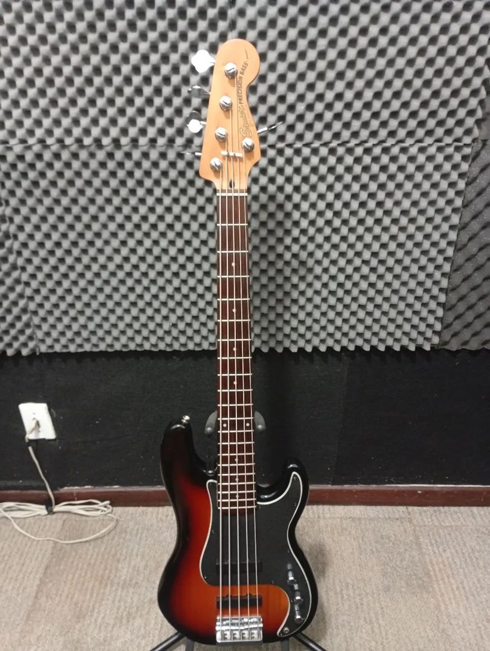 【整備・清掃・弦交換済み 】Squier Precision Bass プレベ Baixo fender squier Precision bass Standart séries. - Instrumentos